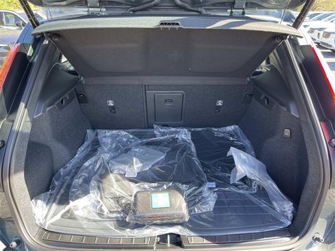 New 2026 Volvo XC40 B5 Plus w/ Protection Package Premier image 12