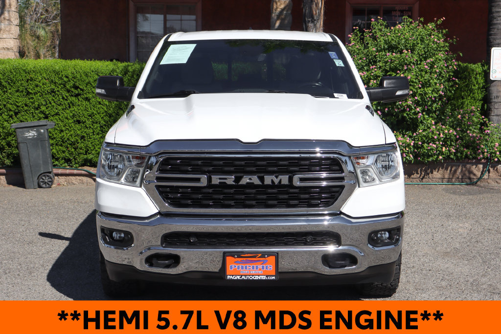 Used 2022 RAM 1500 Big Horn AWD/4WD image 3