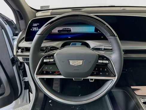 New 2026 Cadillac Vistiq Sport image 7