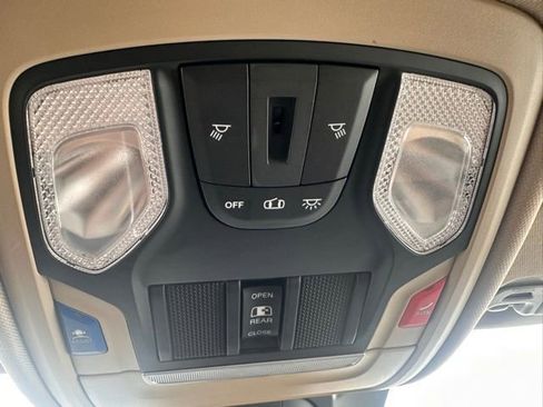 Used 2021 RAM 1500 Big Horn image 30