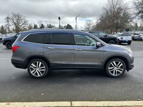 Used 2017 Honda Pilot Elite image 5