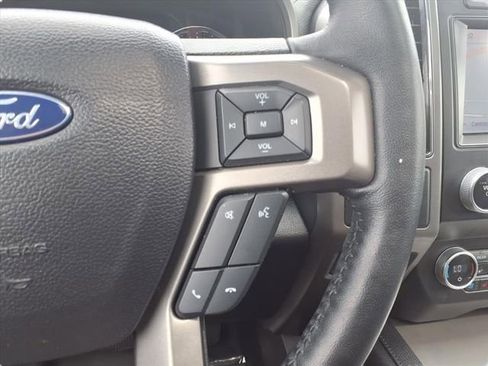 Used 2021 Ford Expedition XLT image 27