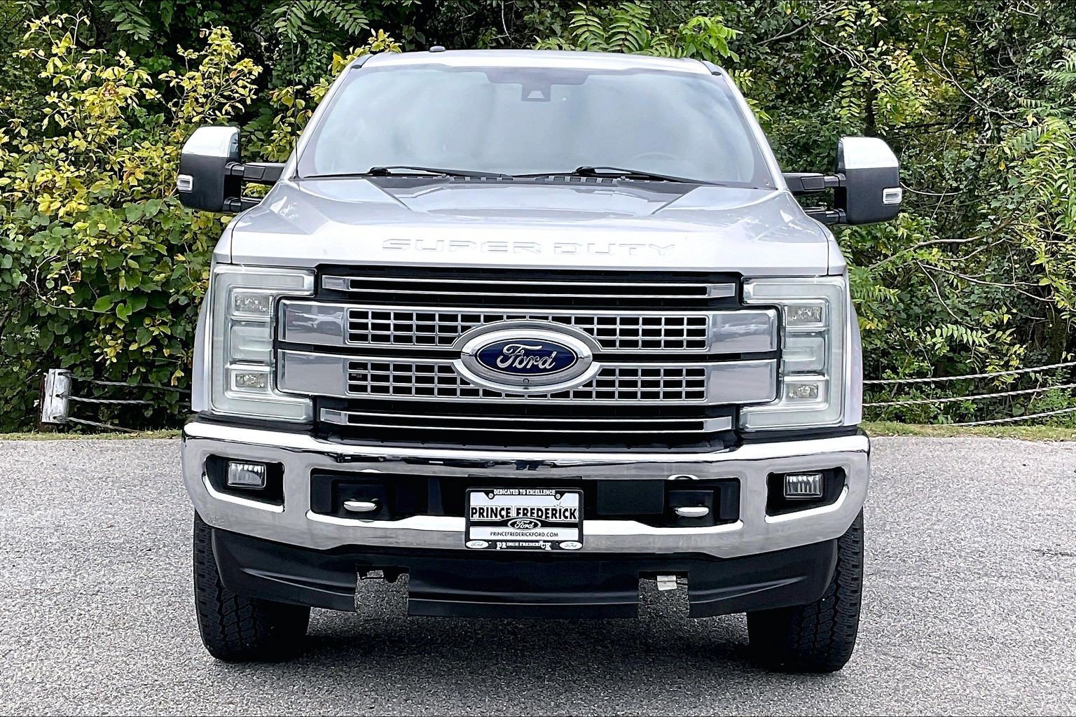 Certified 2017 Ford F250 Platinum w/ Platinum Ultimate Package AWD/4WD image 2