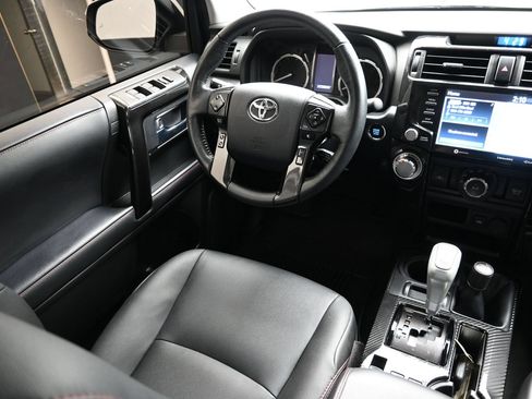 Used 2024 Toyota 4Runner TRD Off-Road Premium AWD/4WD image 24