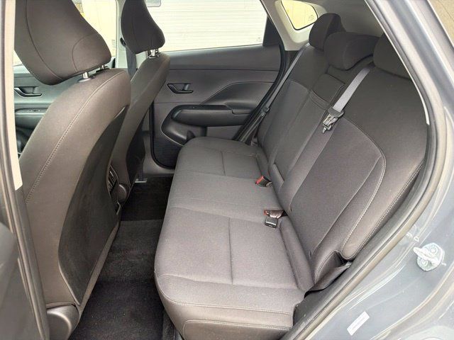 Used 2025 Hyundai Kona SEL FWD image 15
