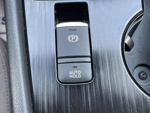 Used 2025 Nissan Rogue SV FWD image 30