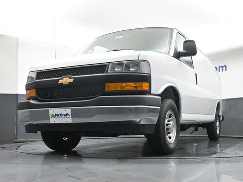 New 2026 Chevrolet Express 2500 w/ Driver Convenience Package RWD image 7