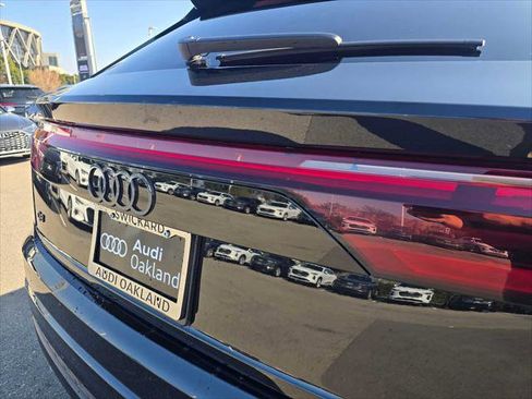 Used 2024 Audi Q8 Premium Plus w/ Premium Plus Package image 15