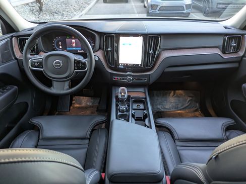 Certified 2024 Volvo XC60 T8 Ultimate w/ Protection Package Premier image 27