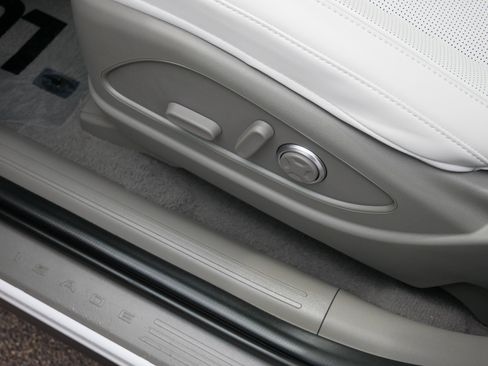 Certified 2026 Hyundai Palisade SEL Premium AWD/4WD image 19