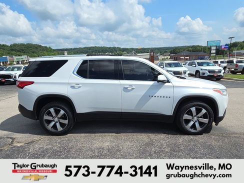 Used 2018 Chevrolet Traverse LT FWD image 9