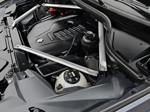 Used 2020 BMW X7 xDrive40i w/ Cold Weather Package image 32