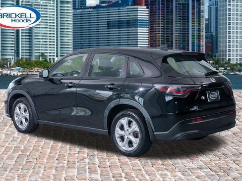 Certified 2024 Honda HR-V LX image 6