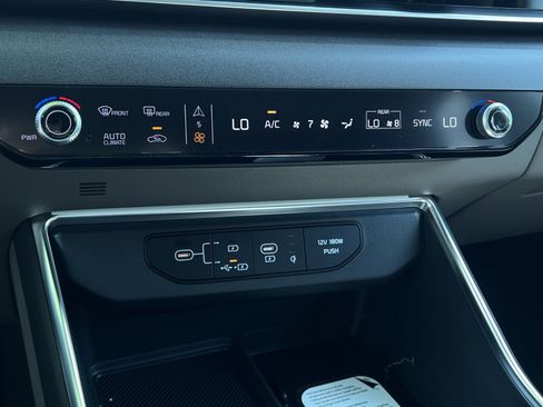 New 2026 Kia Carnival SX FWD image 25