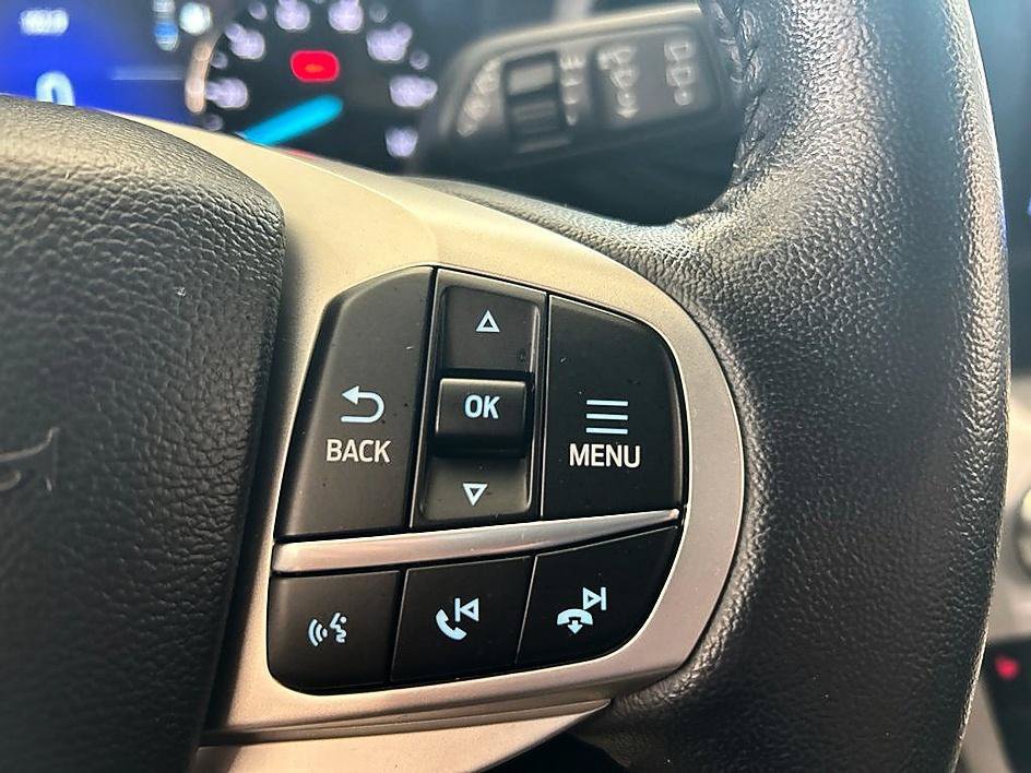 Used 2022 Ford Explorer XLT AWD/4WD image 15