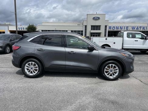 Used 2021 Ford Escape SE w/ Convenience Package FWD image 2
