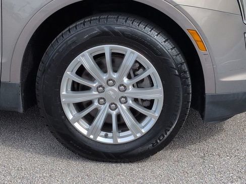 Used 2019 Cadillac XT5 FWD image 11