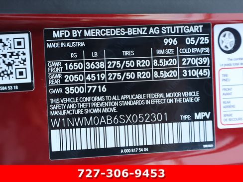 Certified 2025 Mercedes-Benz G 580 w/ EQ Technology image 32