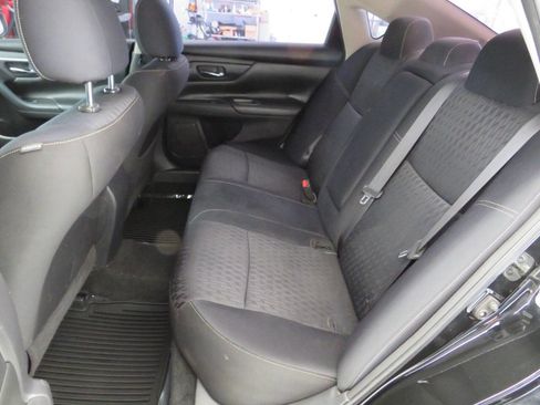 Used 2018 Nissan Altima 2.5 S image 12