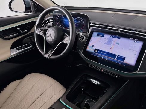Certified 2024 Mercedes-Benz E 350 4MATIC Sedan image 16