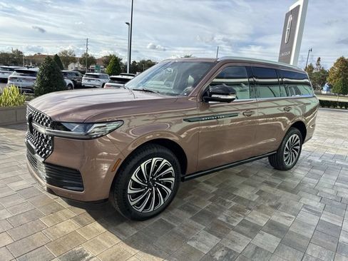 New 2025 Lincoln Navigator Black Label image 5