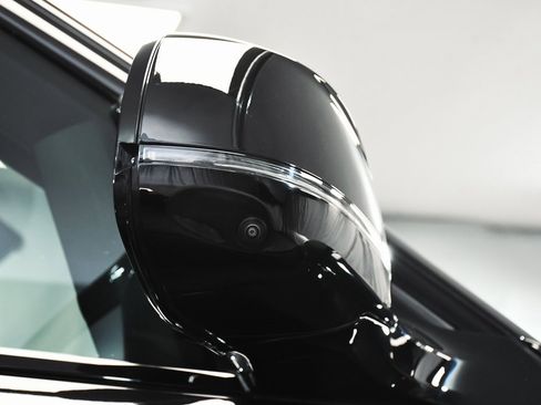 Used 2025 BMW XM image 79