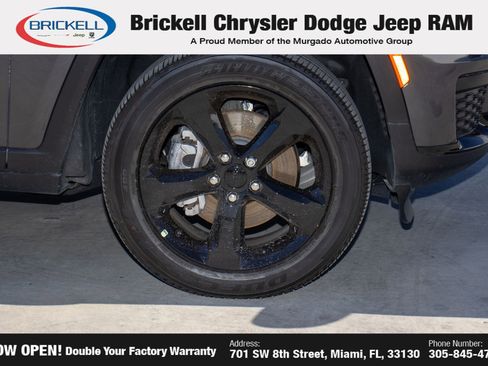 Used 2025 Jeep Grand Cherokee L Altitude AWD/4WD image 43