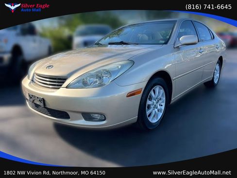 Used 2004 Lexus ES 330 FWD image 1