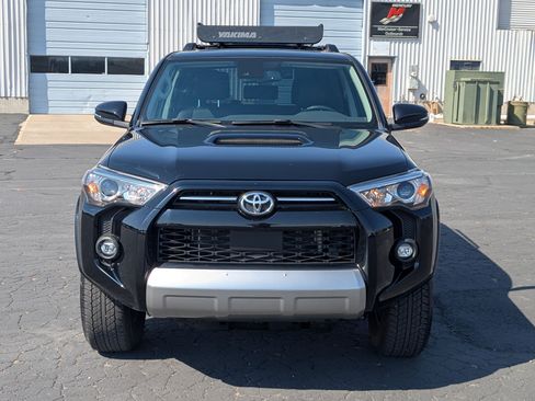 Used 2023 Toyota 4Runner TRD Off-Road Premium w/ Moonroof Package AWD/4WD image 11
