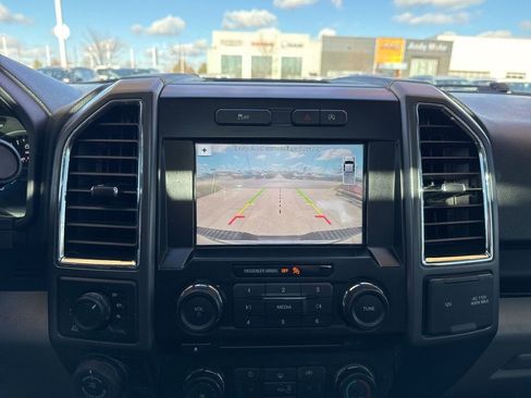 Used 2016 Ford F150 XLT w/ Equipment Group 302A Luxury image 16