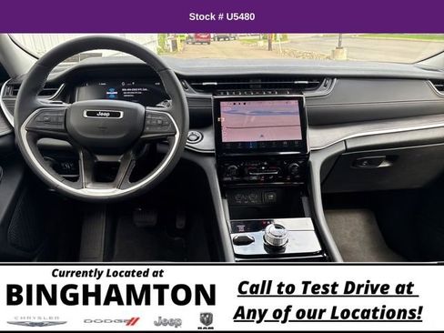 Used 2023 Jeep Grand Cherokee L Limited w/ Black Appearance Package image 23