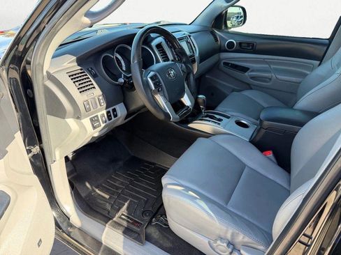 Used 2014 Toyota Tacoma 4x4 Double Cab image 15