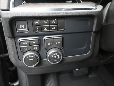 New 2026 Chevrolet Tahoe LT w/ Comfort Package image 21