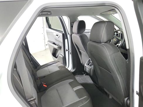Used 2024 Chevrolet Blazer LT w/ Convenience Package FWD image 17