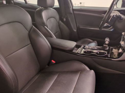 Certified 2023 Kia Stinger GT-Line AWD/4WD image 10