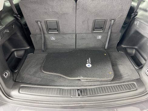 Used 2023 Jeep Grand Cherokee L Laredo image 24