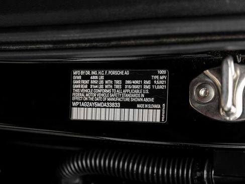 Used 2021 Porsche Cayenne GTS w/ Premium Package Plus AWD/4WD image 70
