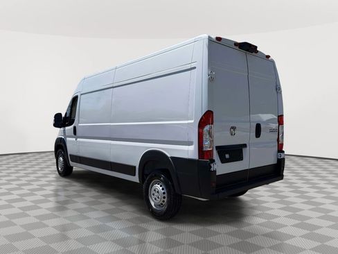 Used 2026 RAM ProMaster 2500 w/ Convenience Group FWD image 6