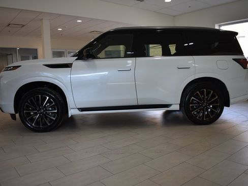 New 2026 INFINITI QX80 Autograph image 2