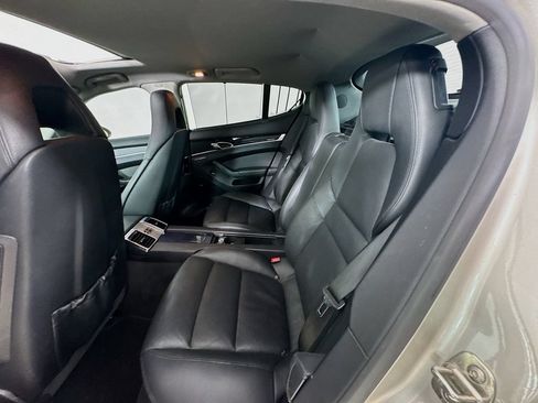 Used 2012 Porsche Panamera 4 image 29