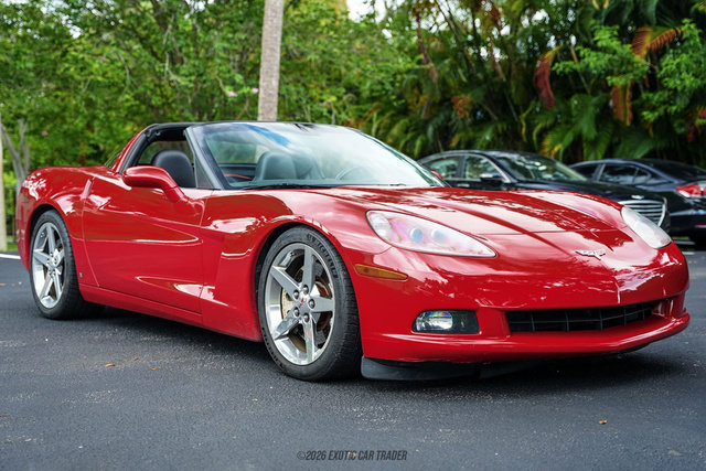 Used 2006 Chevrolet Corvette Coupe w/ Preferred Equipment Group RWD image 12