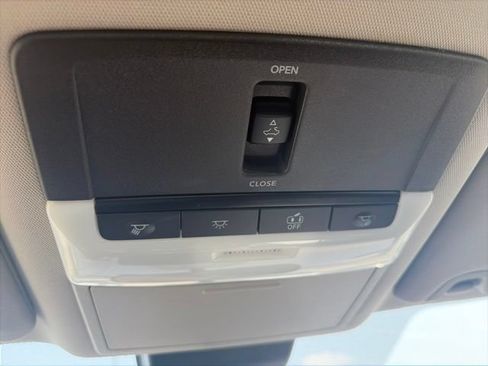 Used 2025 Nissan Altima 2.5 SV w/ SV Premium Package AWD/4WD image 25