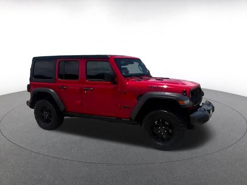 Used 2025 Jeep Wrangler Unlimited Sport AWD/4WD image 3