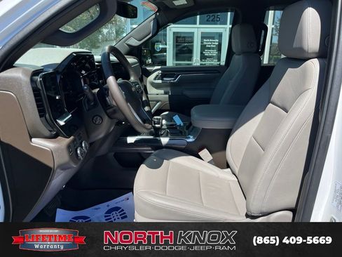 Used 2023 Chevrolet Silverado 1500 LTZ w/ LTZ Convenience Package II AWD/4WD image 4