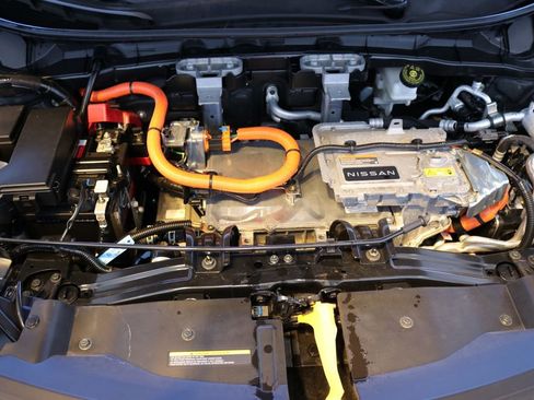 Used 2023 Nissan Ariya AWD image 43