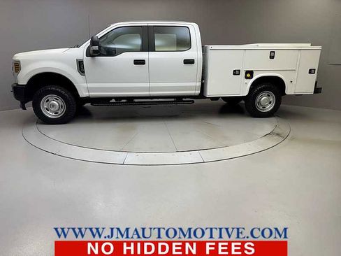 Used 2019 Ford F250 XL w/ Power Equipment Group AWD/4WD image 2