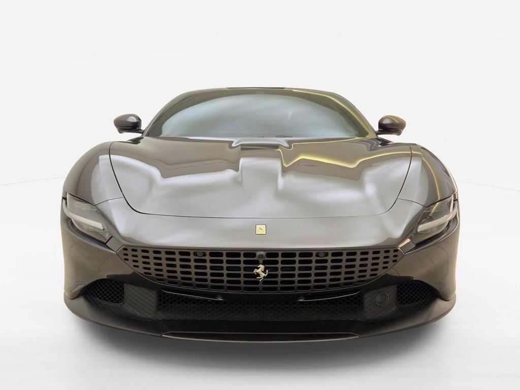 Used 2022 Ferrari Roma RWD image 2
