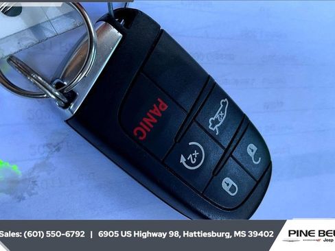 Used 2022 Dodge Charger GT image 9