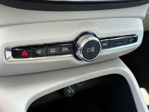 New 2026 Volvo XC40 B4 Plus w/ Protection Package Premier image 14