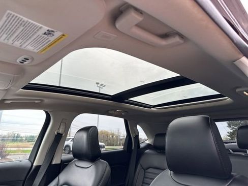 Used 2023 Ford Edge SEL w/ Convenience Package AWD/4WD image 11